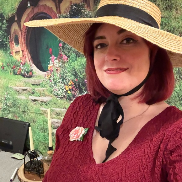 Meet your Posher, Cat - Picture 4 of 4